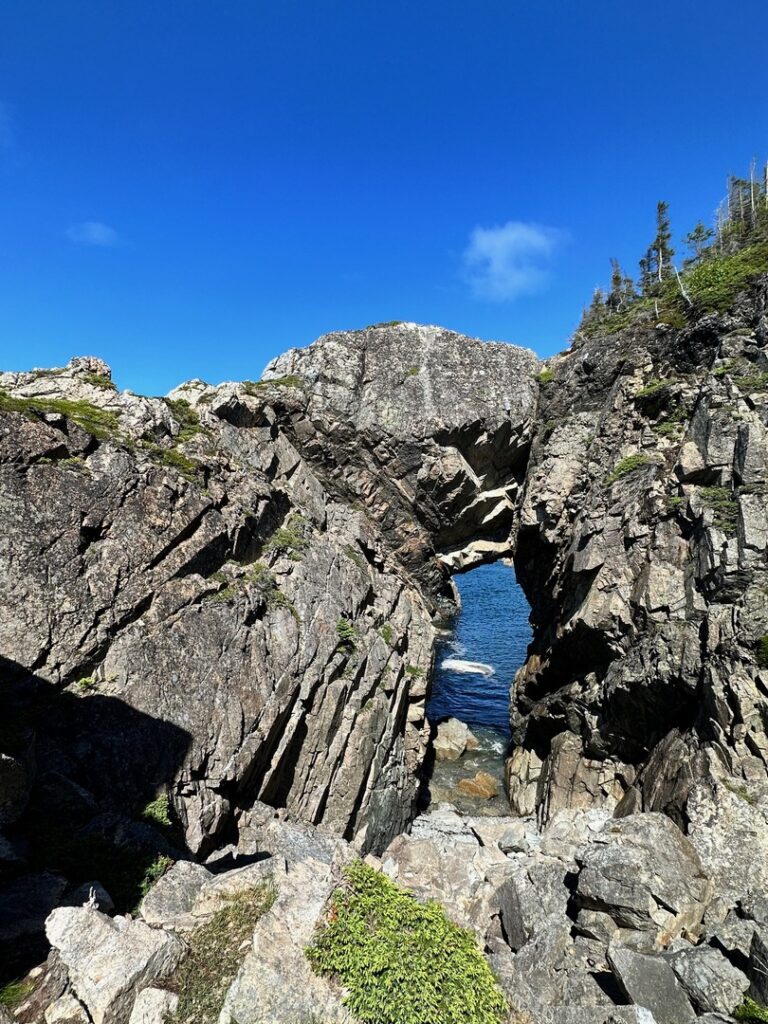 The natural arch along Lower Little Harbor Loop.