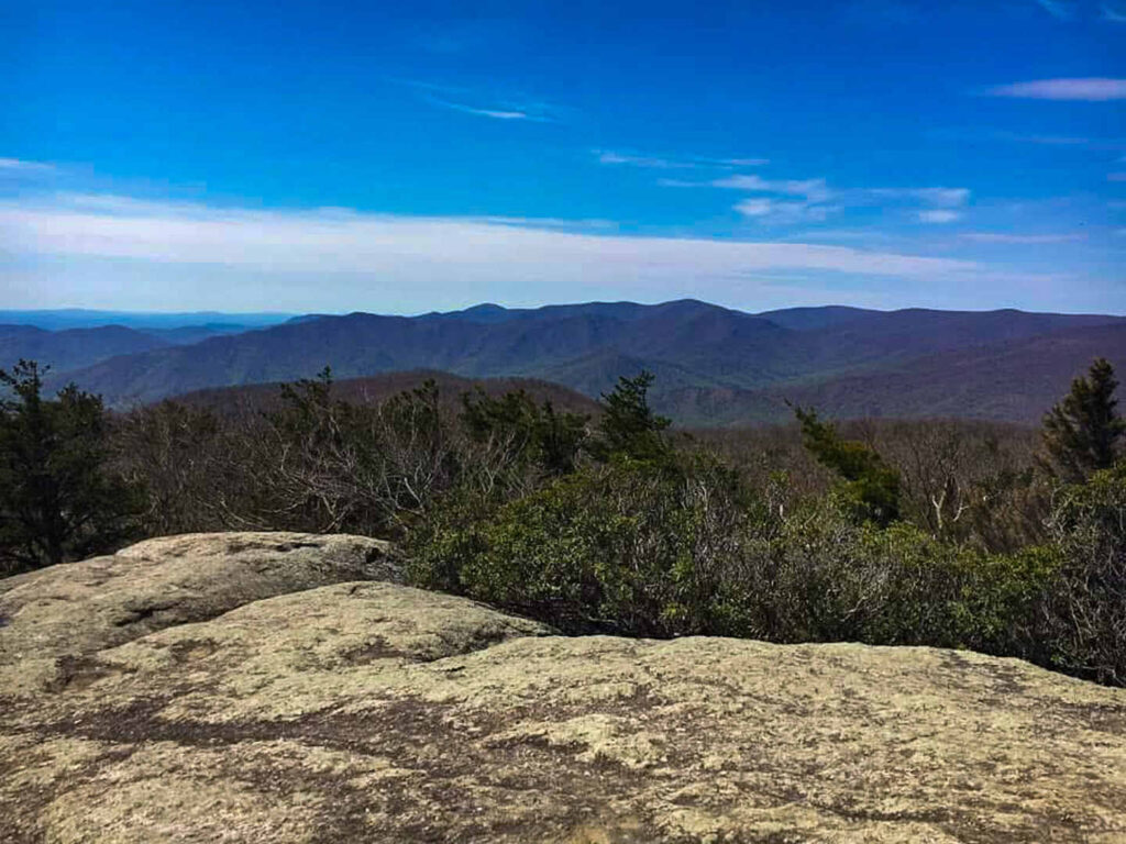 A panoramic view of the surrounding mountains on one of the best hikes in Shenandoah National Park.